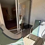 Renovated For 5 - With Balcony Apartman