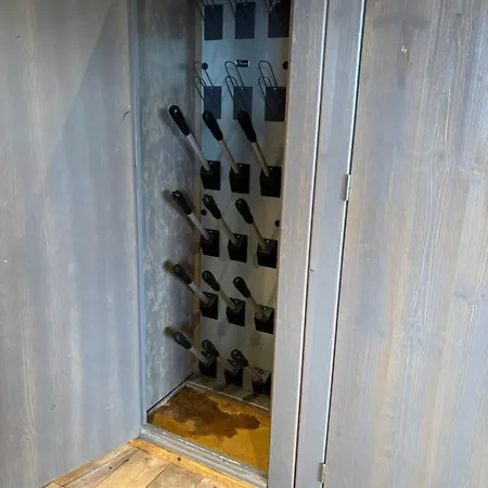 דירה Renovated For 5 - With Balcony מגב