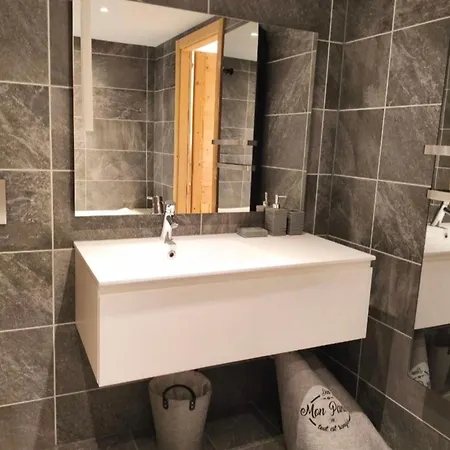 Renovated For 5 - With Balcony Apartmán *