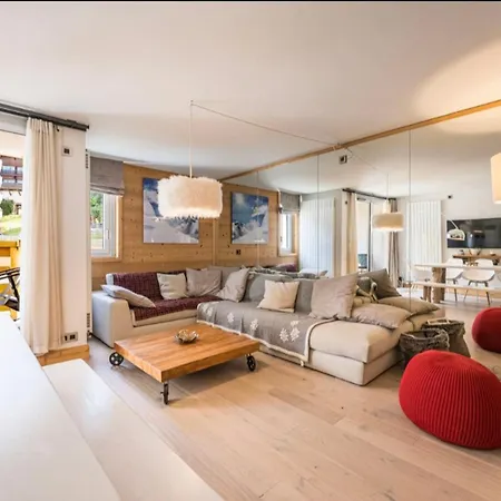 Renovated For 5 - With Balcony Apartmán