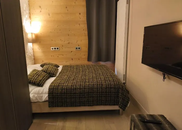 Lejlighed Renovated For 5 - With Balcony *