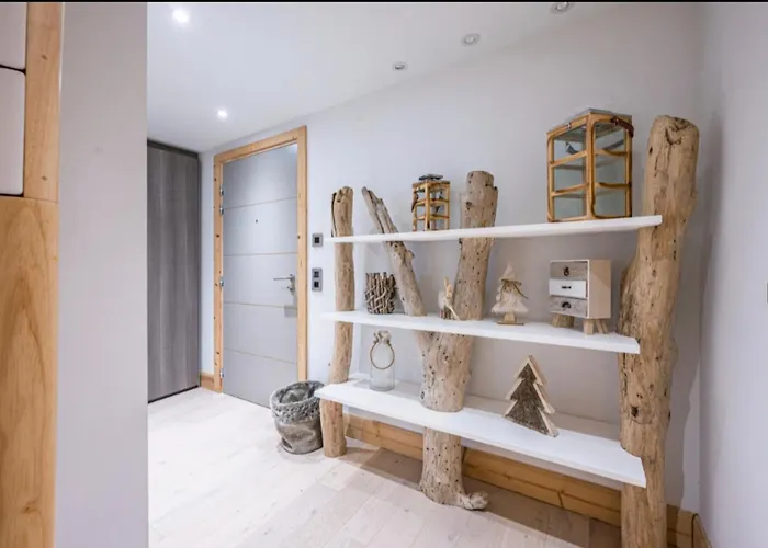 Renovated For 5 - With Balcony